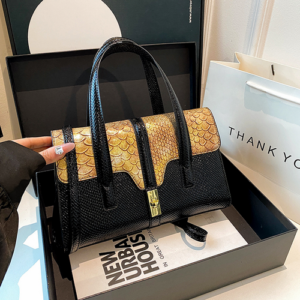 Elegant Snake Printed Bag Black Golden/ code=esp1y )
